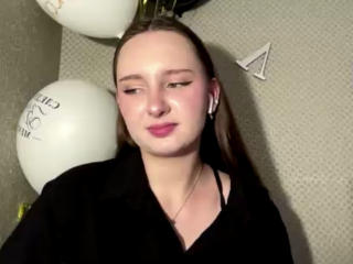 LatrinaBouffard Anal en Webcam Live - Photo 17/21