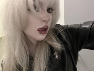 CarmeliaPratten Webcam Sex Direct - Photo 20/21