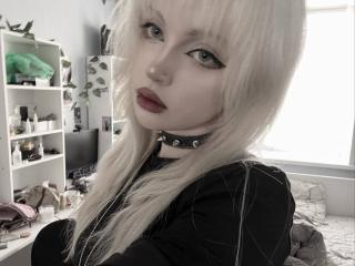 CarmeliaPratten Webcam Sex Direct - Photo 9/21