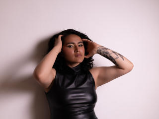 EllyJhones Boobs Liveshow - Photo 4/11