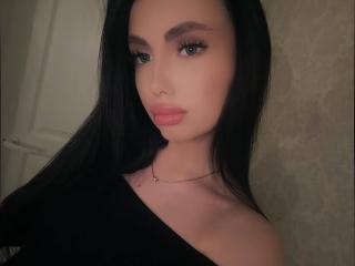SalomeGlosson Blowjob XXX Cams - Photo 7/9