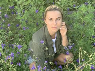 BelleLisaG Image Gallery