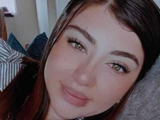 AliceBonnet Webcam Porno Live - Photo 12/16