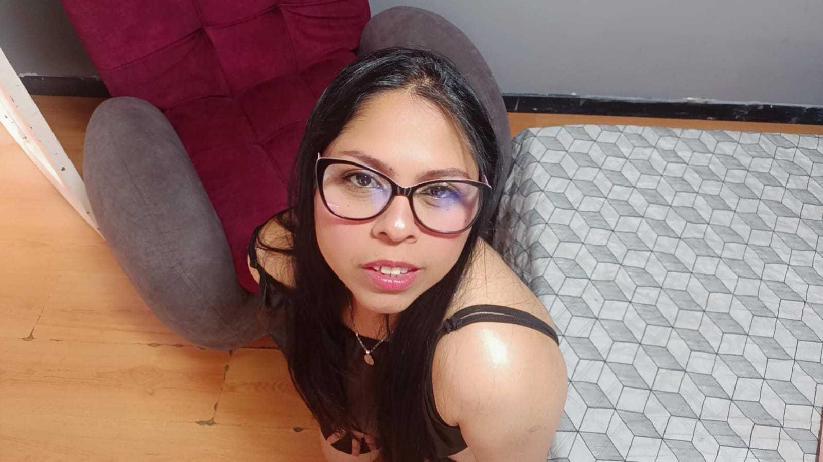 webcam model AndrexMilf from XloveCam webcam model AndrexMilf from XloveCam