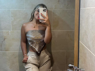 SashaPolet Blowjob XXX Cams - Photo 11/21