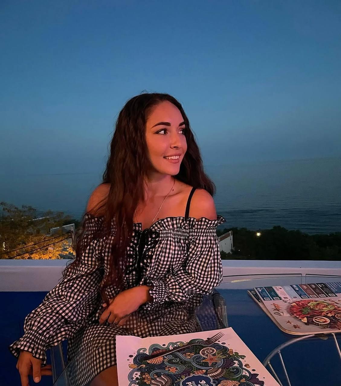 webcam model AquaLady from XloveCam webcam model AquaLady from XloveCam