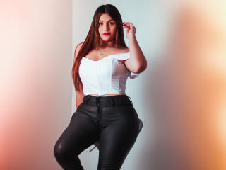 SaraWestt Blowjob XXX Cams - Photo 21/21