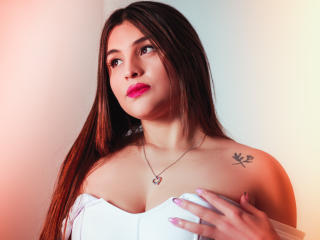 SaraWestt Blowjob XXX Cams - Photo 20/21
