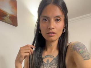 NiaWhitee Image Gallery