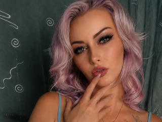 LeilahotX Image Gallery
