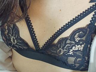 OrianaLaFrancaise Masturbation Cam Video - Photo 9/21