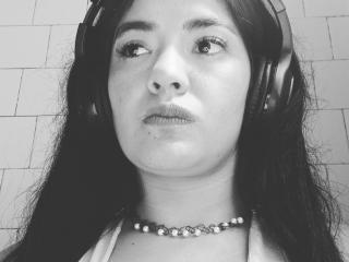 ArianithaXox Webcam Porno Live - Photo 17/21