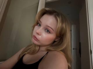 StellaMelow Blowjob XXX Cams - Photo 7/9