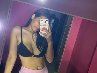 KinkyIris Seins Show XXX en Direct - Photo 11/21