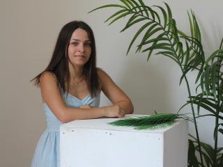 SaraUili Blowjob XXX Cams - Photo 5/5