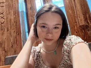 SheaDeslauriers Blowjob XXX Cams - Photo 8/9
