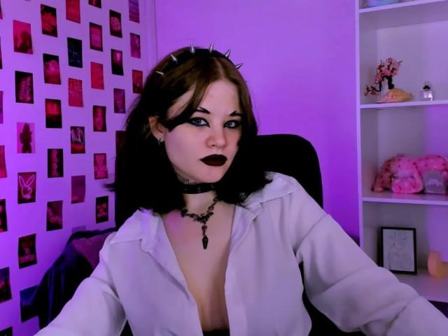 NikkiKisss — live cam photo 2
