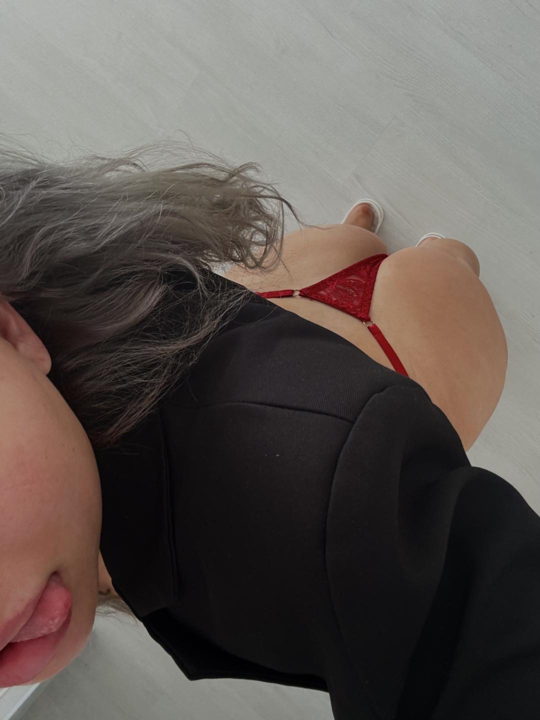 webcam model MagaretRanaudo from XloveCam webcam model MagaretRanaudo from XloveCam