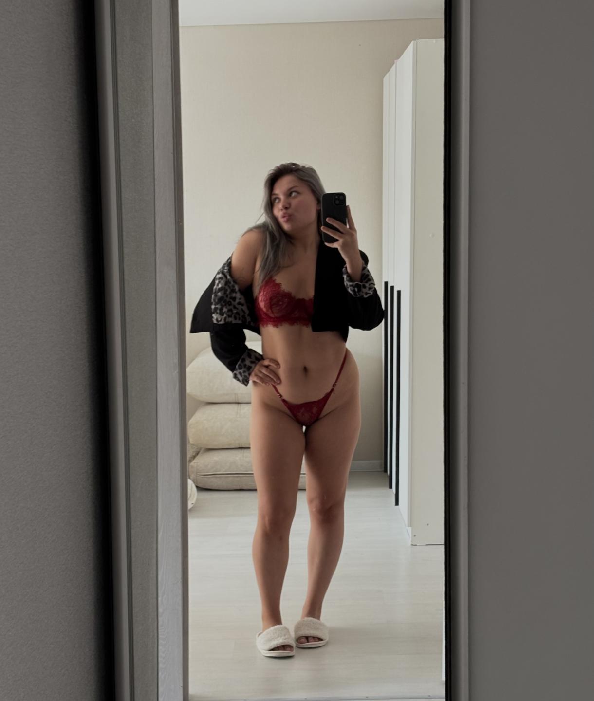 webcam model MagaretRanaudo from XloveCam webcam model MagaretRanaudo from XloveCam