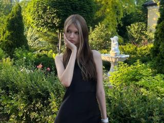 SuzieBrion Fellation XXX Cams - Photo 16/21