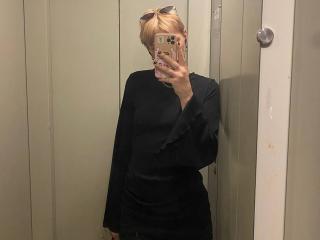 LeomaQuintela Image Gallery
