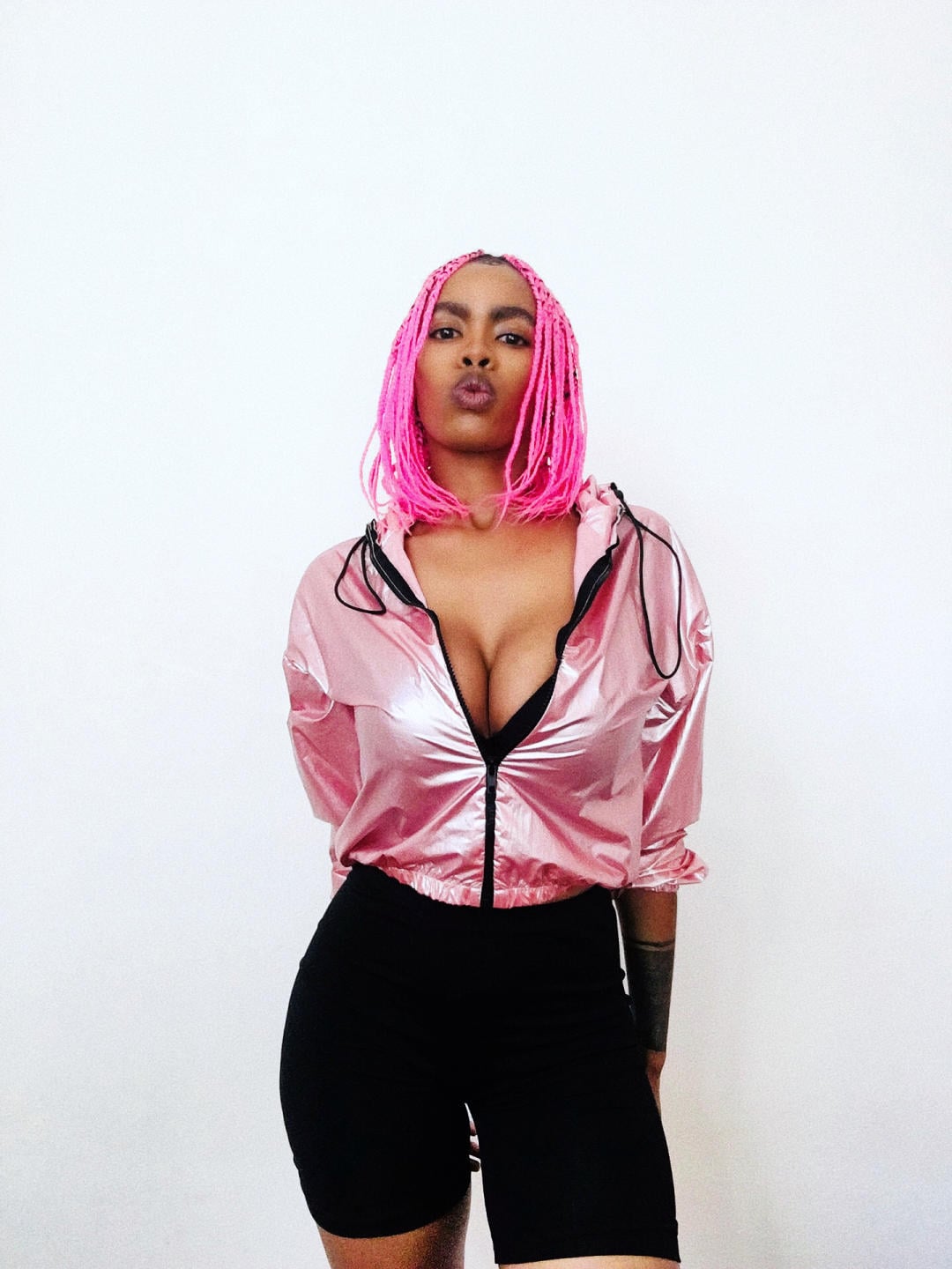 webcam model QueenBxx from XloveCam webcam model QueenBxx from XloveCam