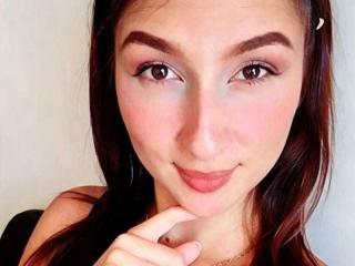 AbbyMilers Webcam Porno Live - Photo 7/21