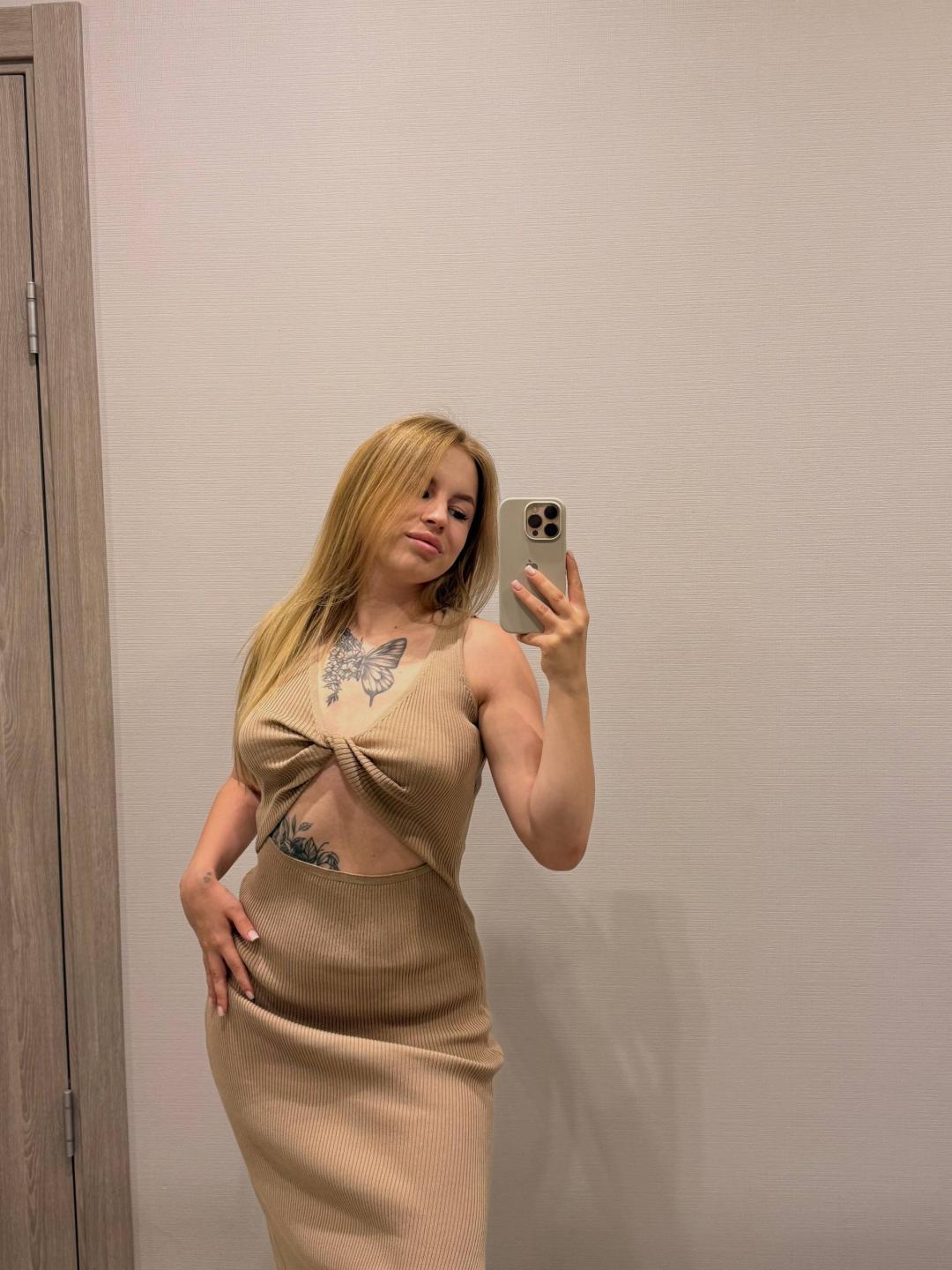 webcam model MariluChouinard from XloveCam webcam model MariluChouinard from XloveCam