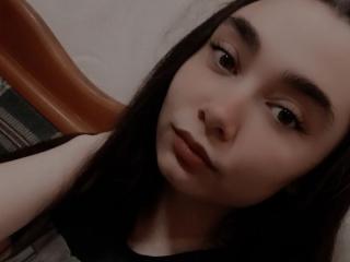 AlbertineMckeag Webcam Porno Live - Photo 4/6