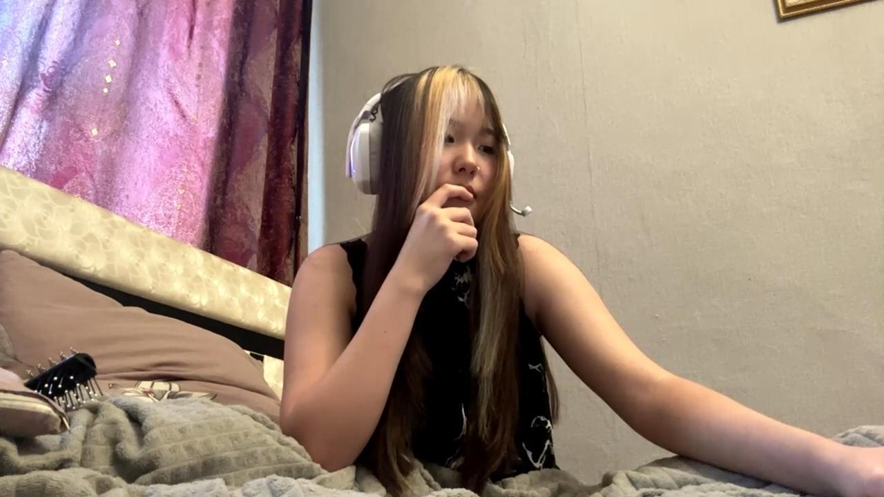 webcam model JungMcgranor from XloveCam webcam model JungMcgranor from XloveCam