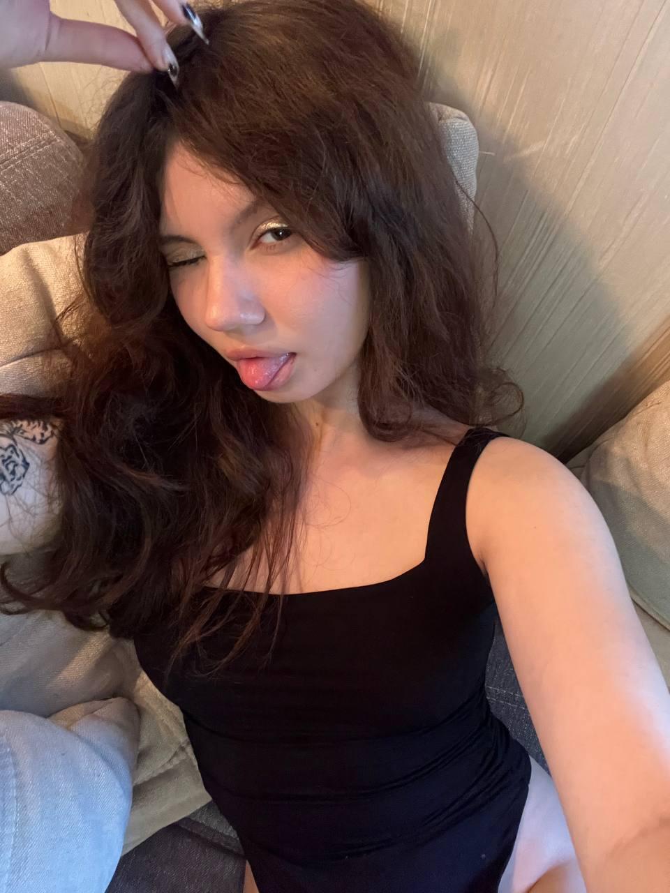 webcam model TanaFietek from XloveCam webcam model TanaFietek from XloveCam