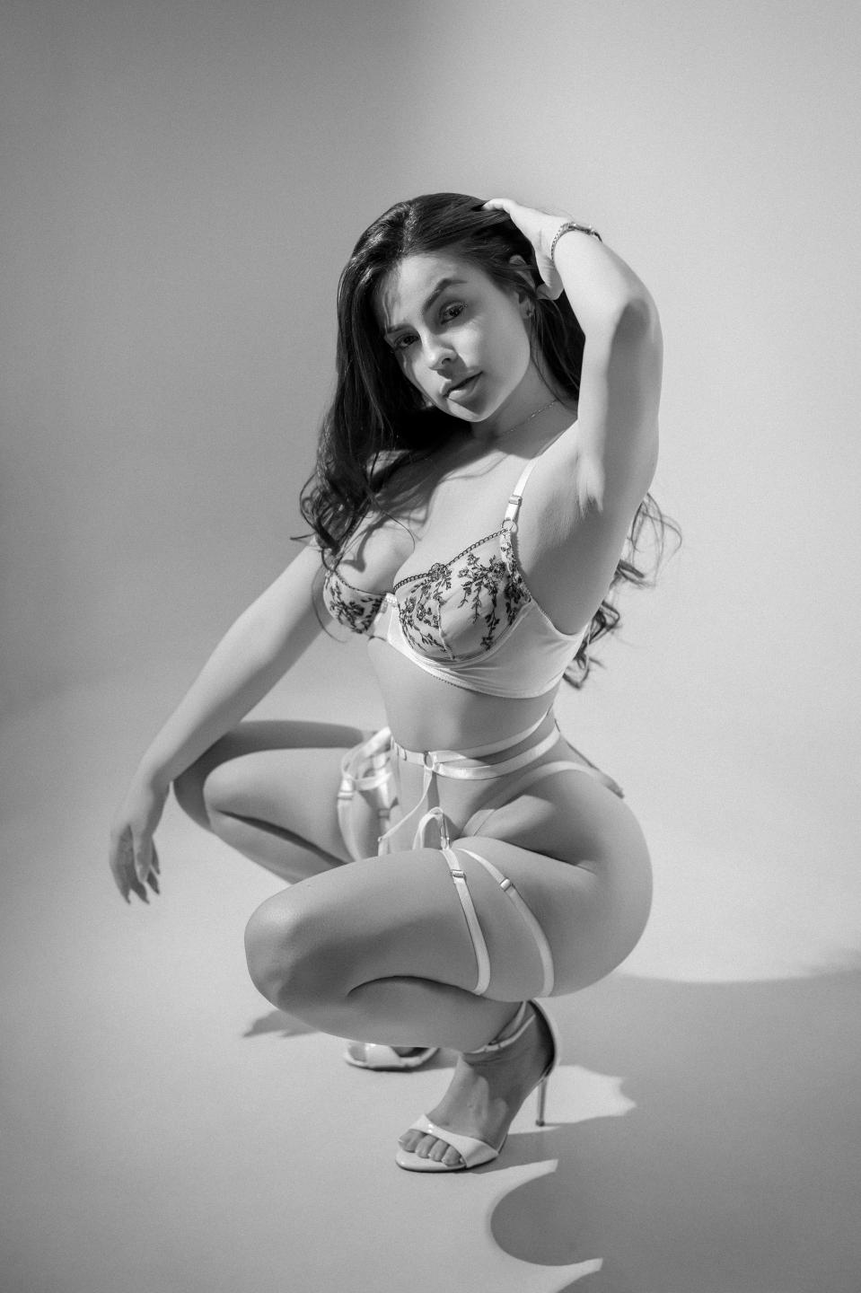 webcam model FerAram from XloveCam webcam model FerAram from XloveCam