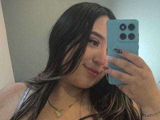 SalomettX Blowjob XXX Cams - Photo 20/21