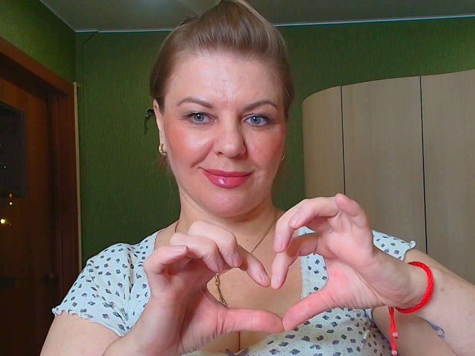 webcam model VeronikaGoldy from XloveCam webcam model VeronikaGoldy from XloveCam
