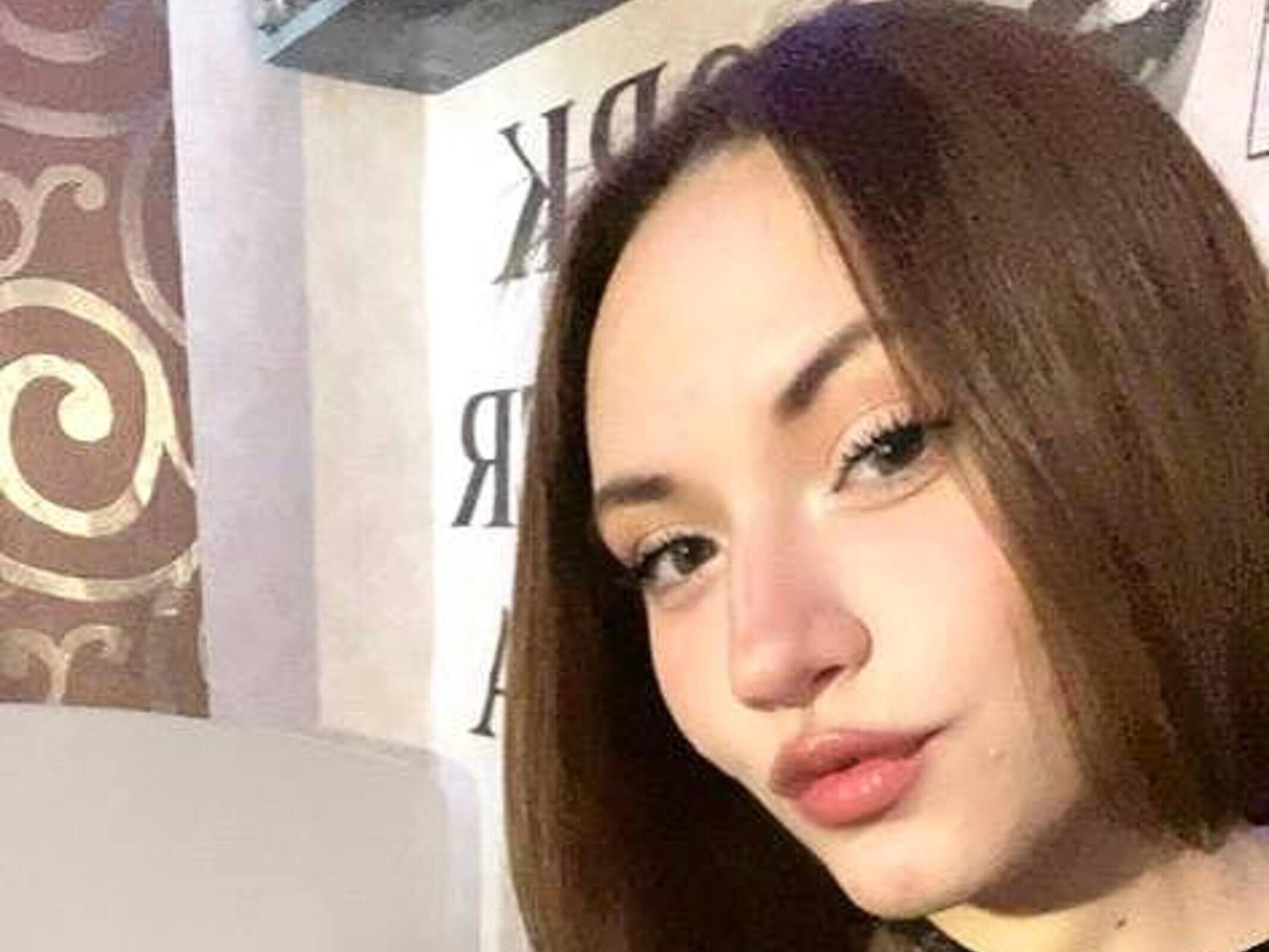 webcam model LelaTraverso from XloveCam webcam model LelaTraverso from XloveCam