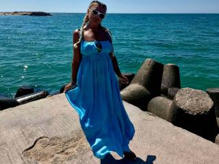 ChaudeEvely Image Gallery