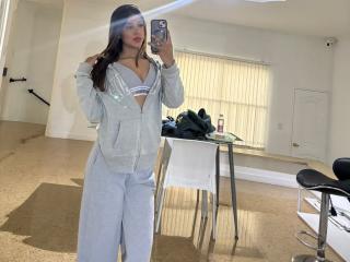 SalyFoster Blowjob XXX Cams - Photo 4/13