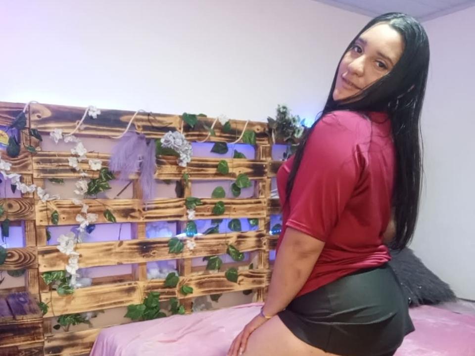 CristalRios — live cam photo 3