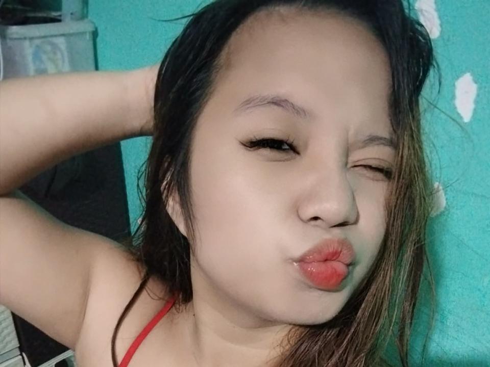 YannaDirtyOne — live cam photo 2