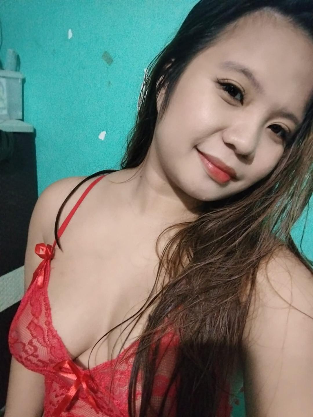 webcam model YannaDirtyOne from XloveCam webcam model YannaDirtyOne from XloveCam