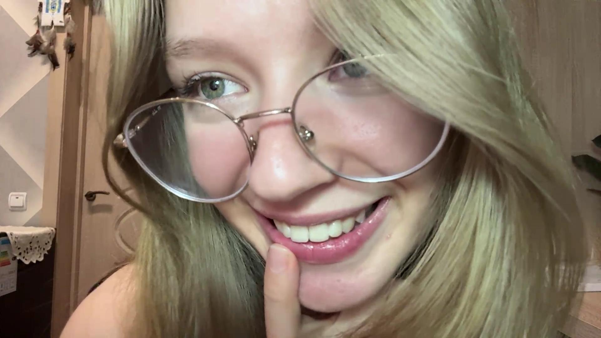 webcam model ColeneBeauharnois from XloveCam webcam model ColeneBeauharnois from XloveCam