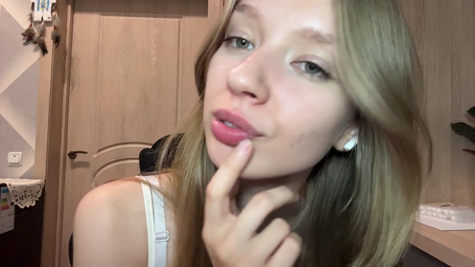 webcam model ColeneBeauharnois from XloveCam webcam model ColeneBeauharnois from XloveCam
