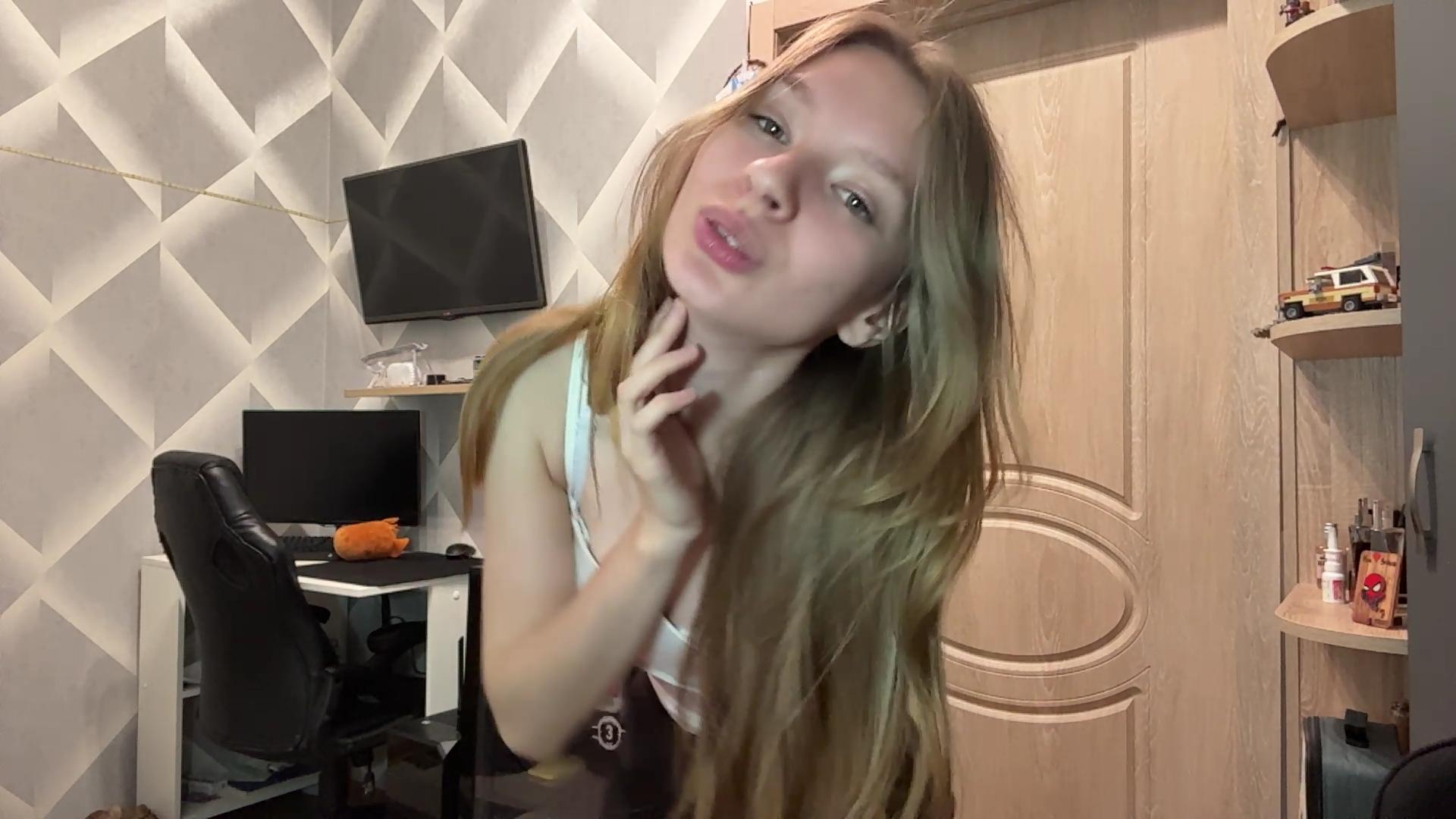 webcam model ColeneBeauharnois from XloveCam webcam model ColeneBeauharnois from XloveCam