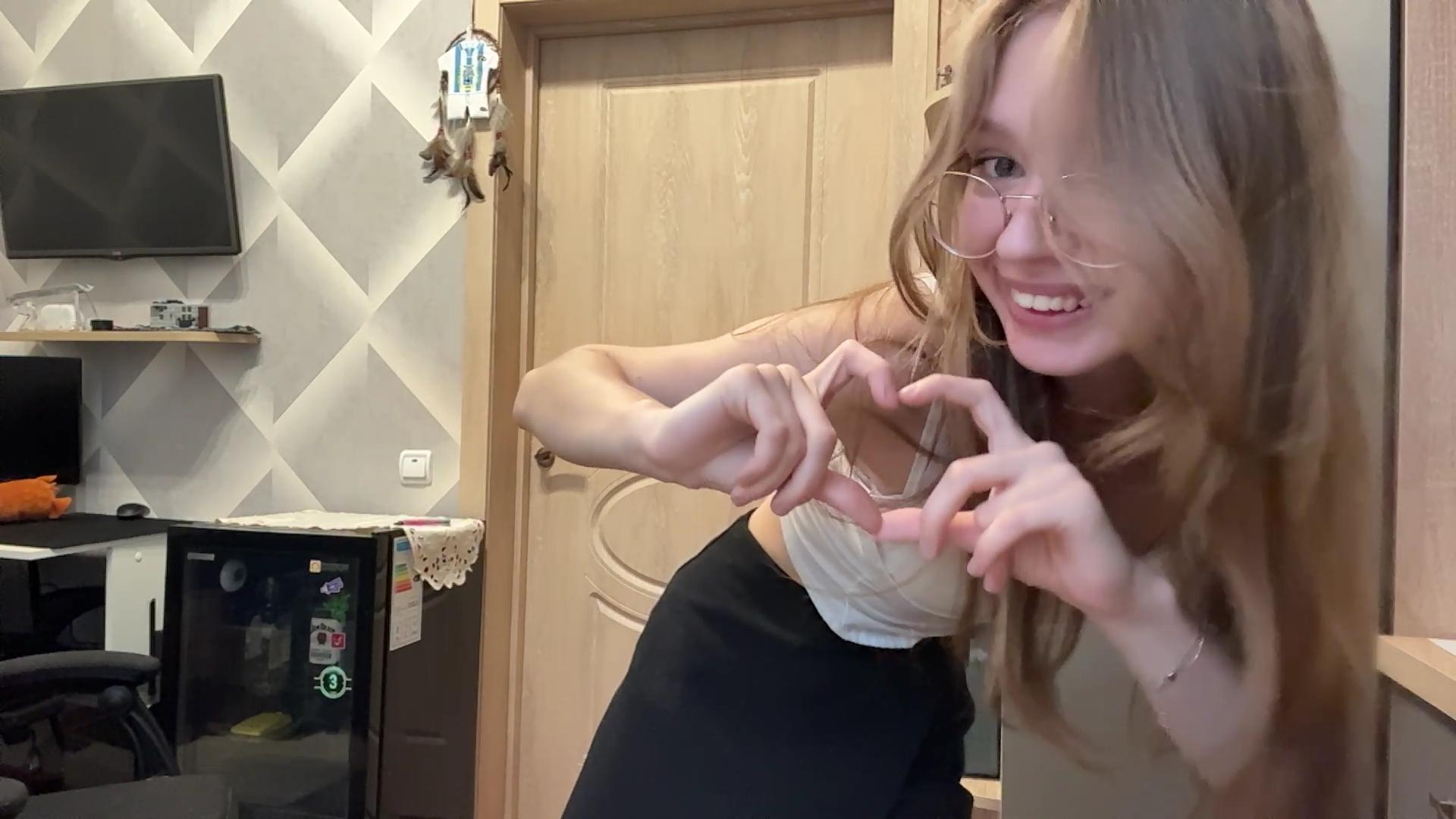 webcam model ColeneBeauharnois from XloveCam webcam model ColeneBeauharnois from XloveCam
