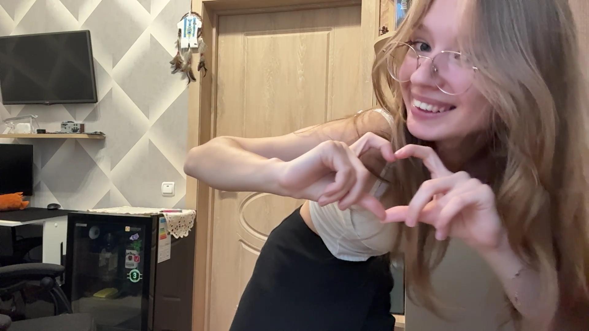 webcam model ColeneBeauharnois from XloveCam webcam model ColeneBeauharnois from XloveCam