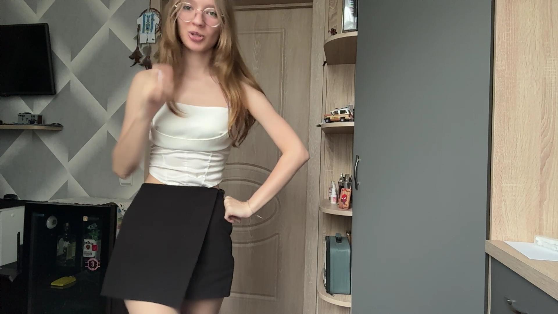 webcam model ColeneBeauharnois from XloveCam webcam model ColeneBeauharnois from XloveCam