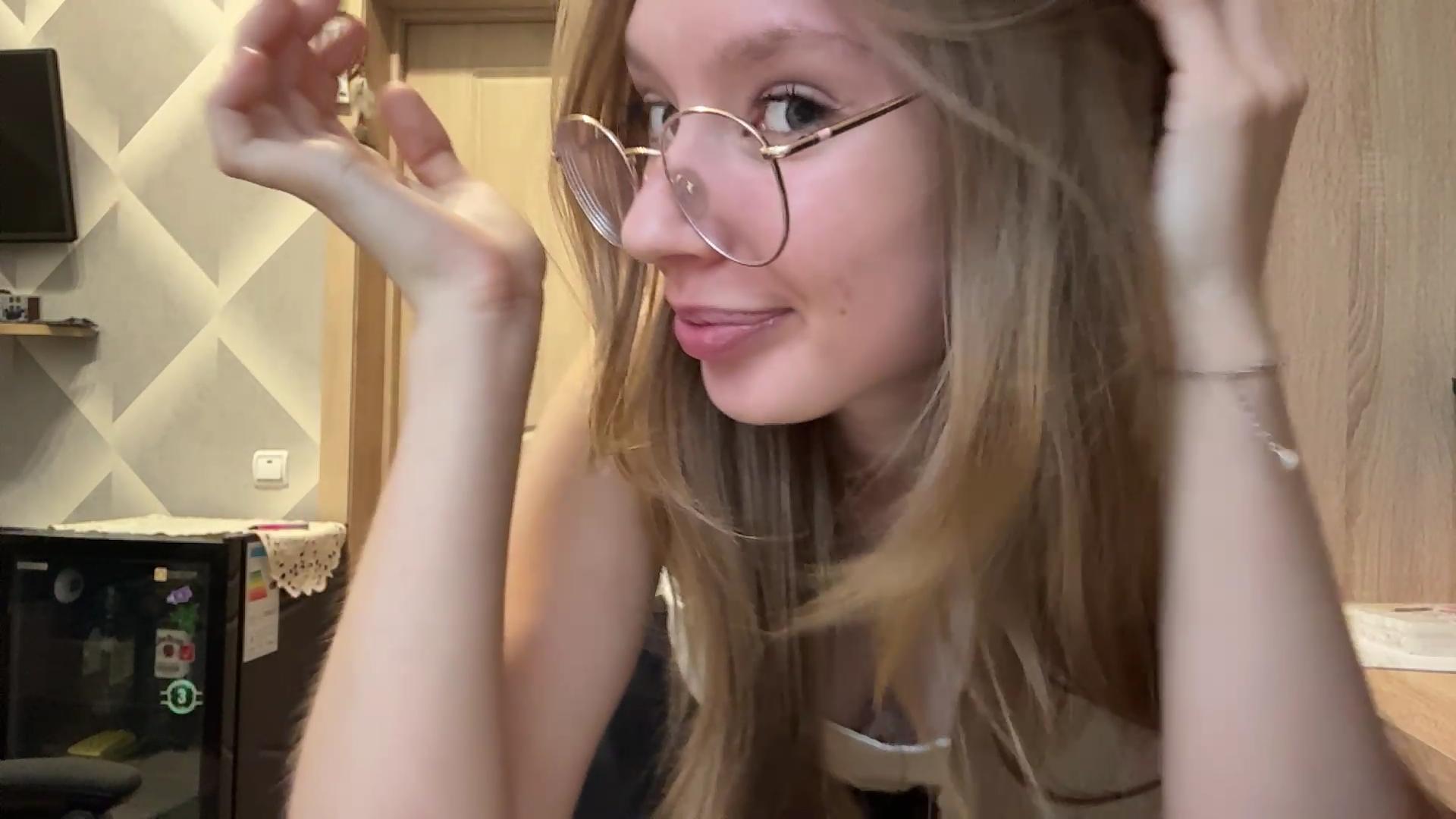 webcam model ColeneBeauharnois from XloveCam webcam model ColeneBeauharnois from XloveCam