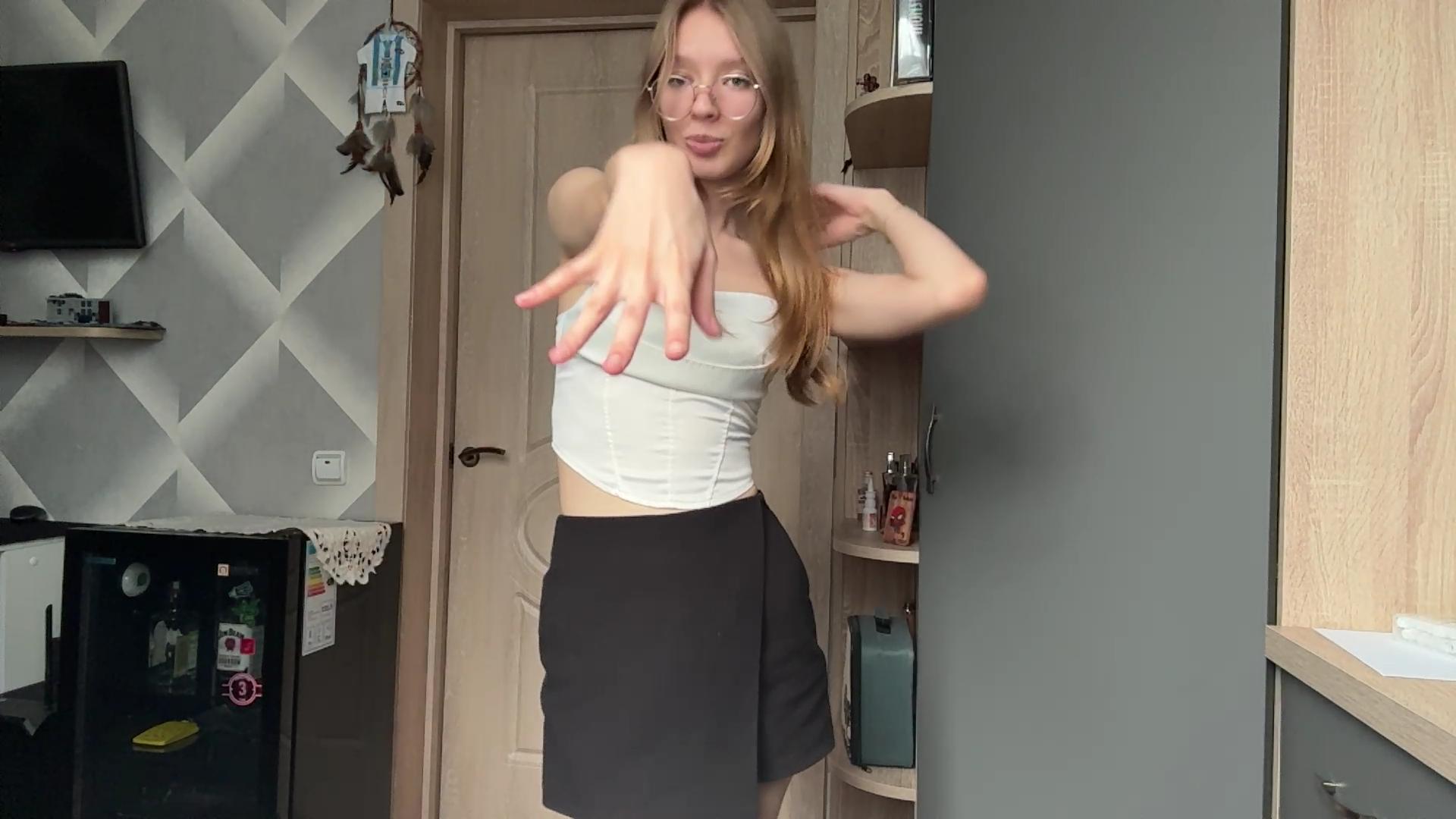 webcam model ColeneBeauharnois from XloveCam webcam model ColeneBeauharnois from XloveCam