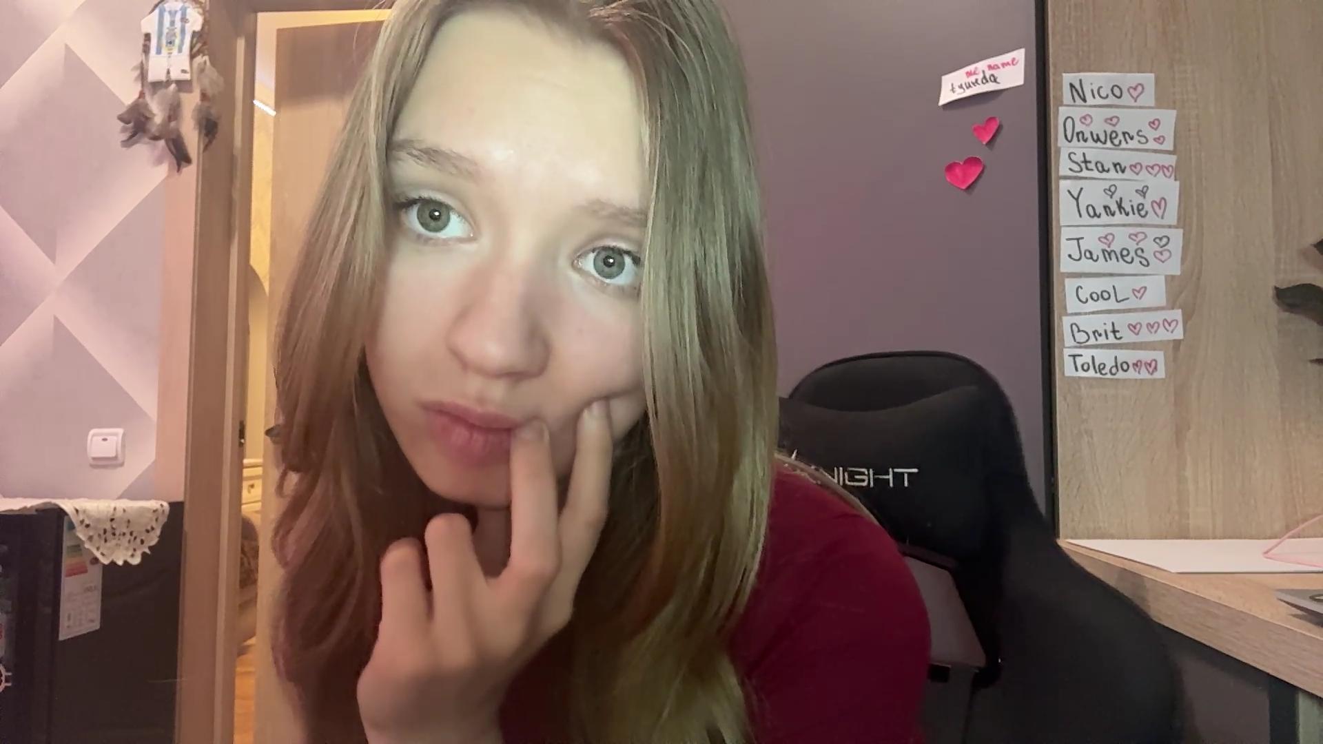 webcam model ColeneBeauharnois from XloveCam webcam model ColeneBeauharnois from XloveCam