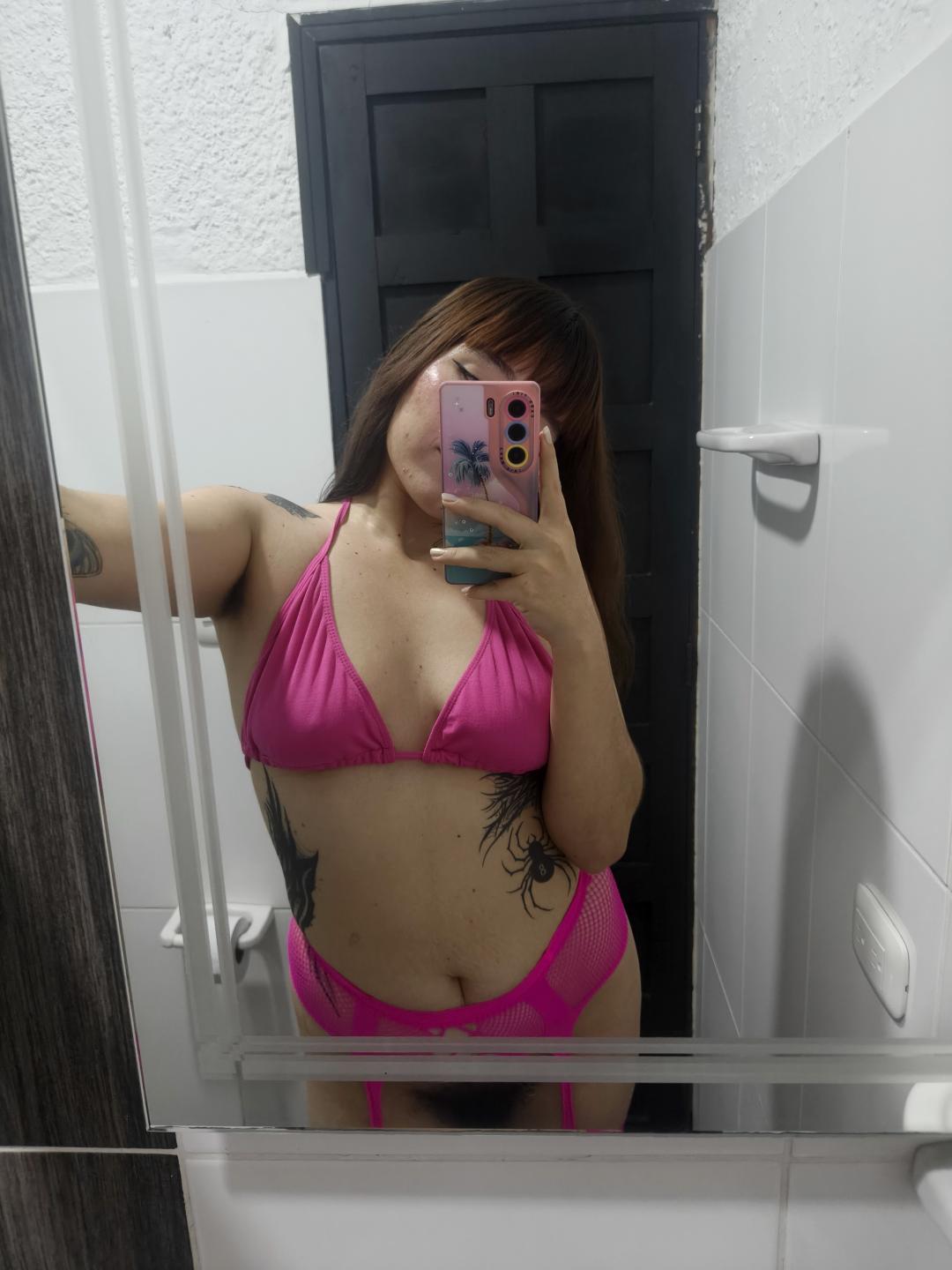 webcam model ValeriHairy69 from XloveCam webcam model ValeriHairy69 from XloveCam